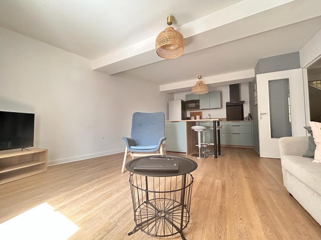 Tour D'Auvergne - Appartements En Plein Centre Ville, Proche De La Cathedrale Et De La Place De Jaude Клермон-Ферран Экстерьер фото