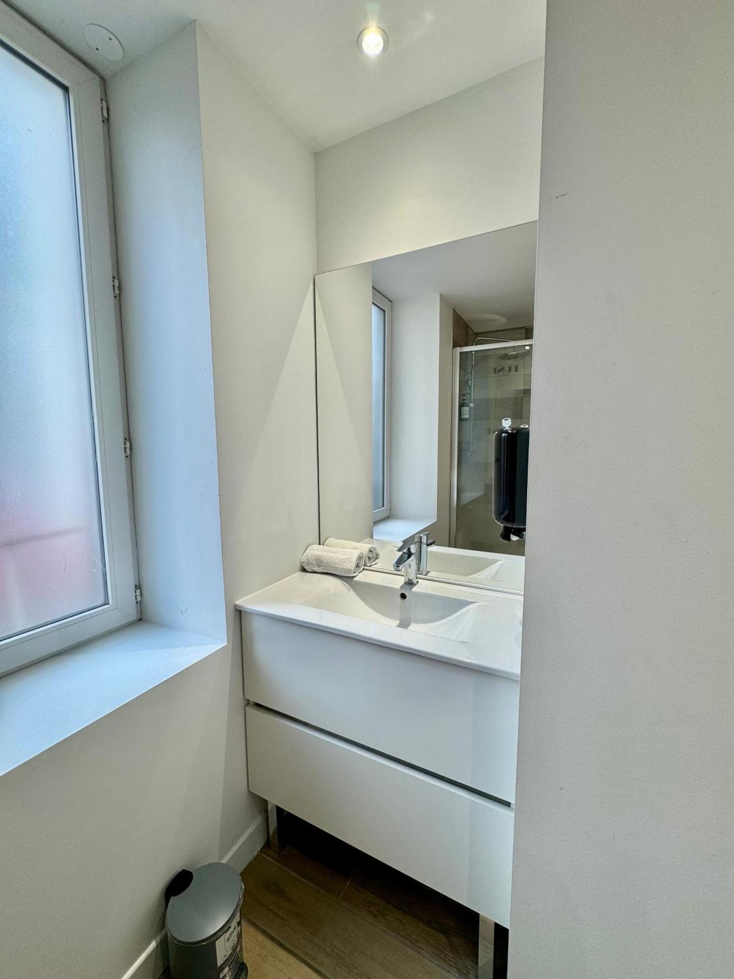 Tour D'Auvergne - Appartements En Plein Centre Ville, Proche De La Cathedrale Et De La Place De Jaude Клермон-Ферран Экстерьер фото