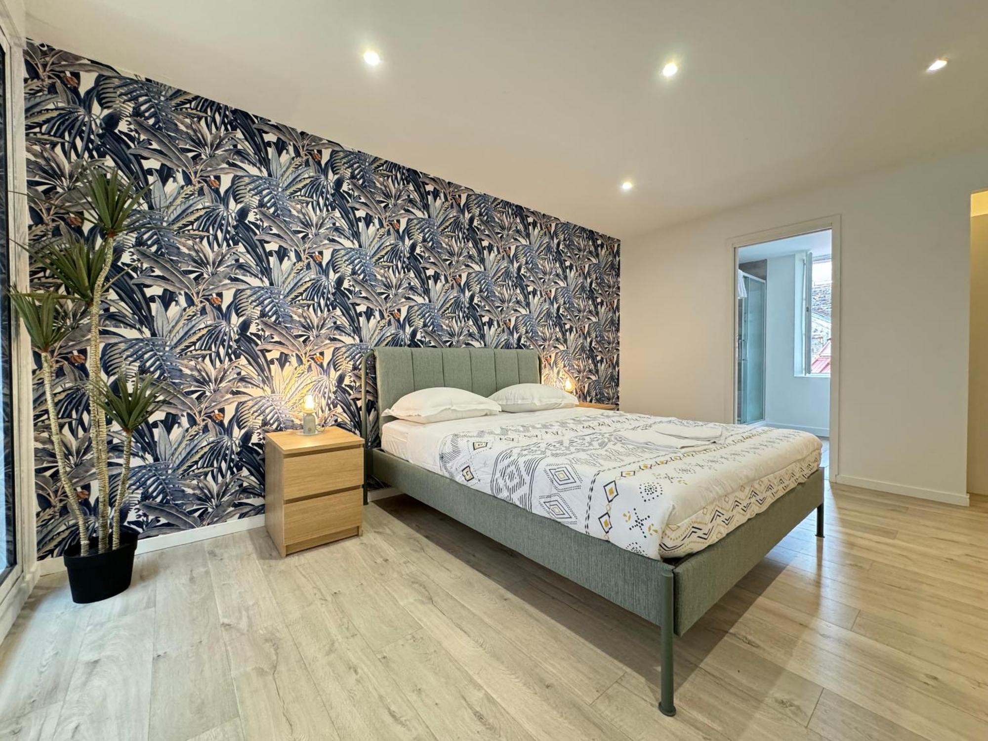 Tour D'Auvergne - Appartements En Plein Centre Ville, Proche De La Cathedrale Et De La Place De Jaude Клермон-Ферран Экстерьер фото