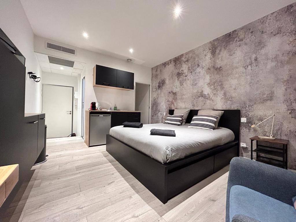 Tour D'Auvergne - Appartements En Plein Centre Ville, Proche De La Cathedrale Et De La Place De Jaude Клермон-Ферран Экстерьер фото